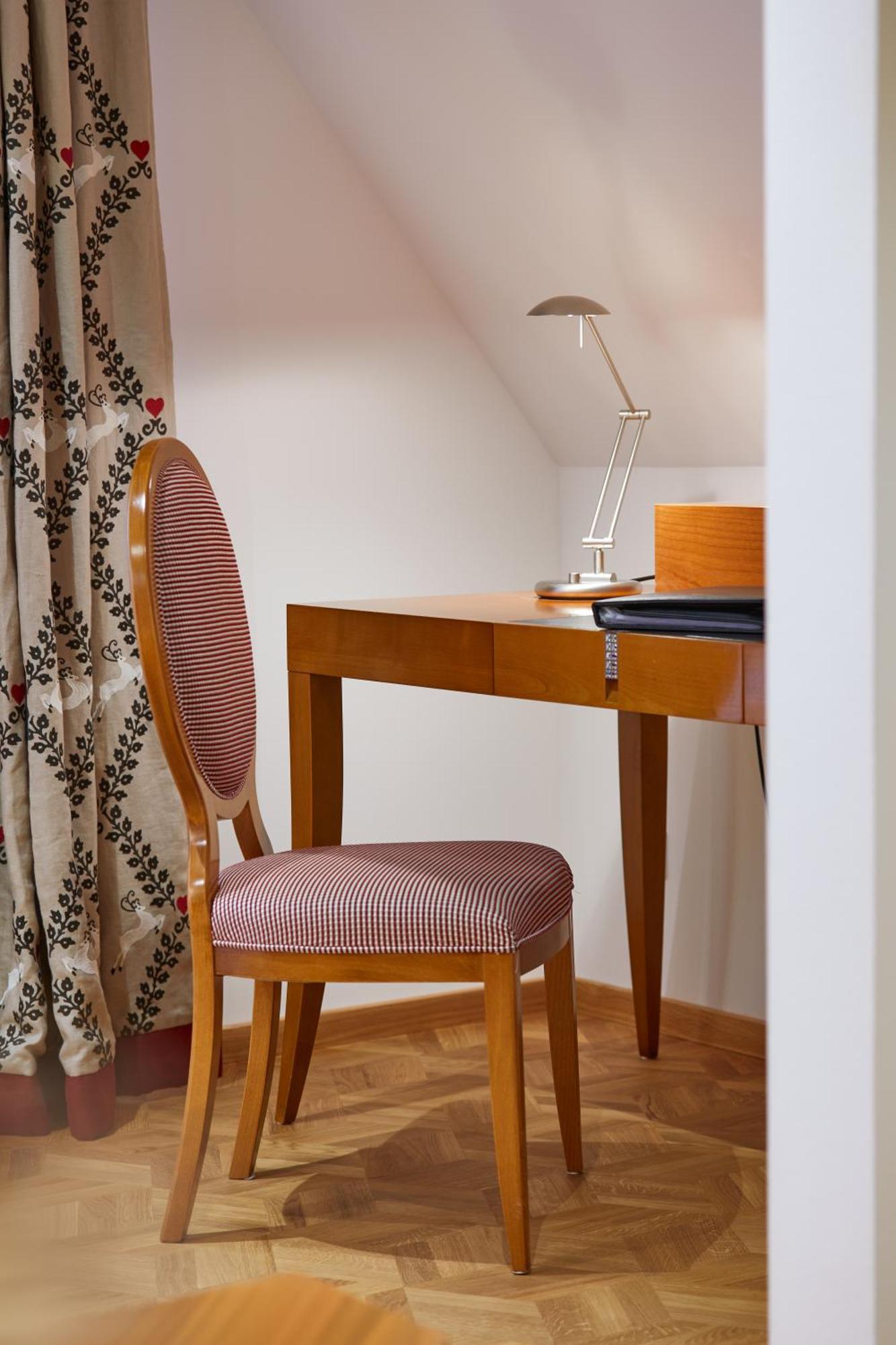 Erfurths Bergfried Ferien & Wellnesshotel Хинтерцартен Экстерьер фото